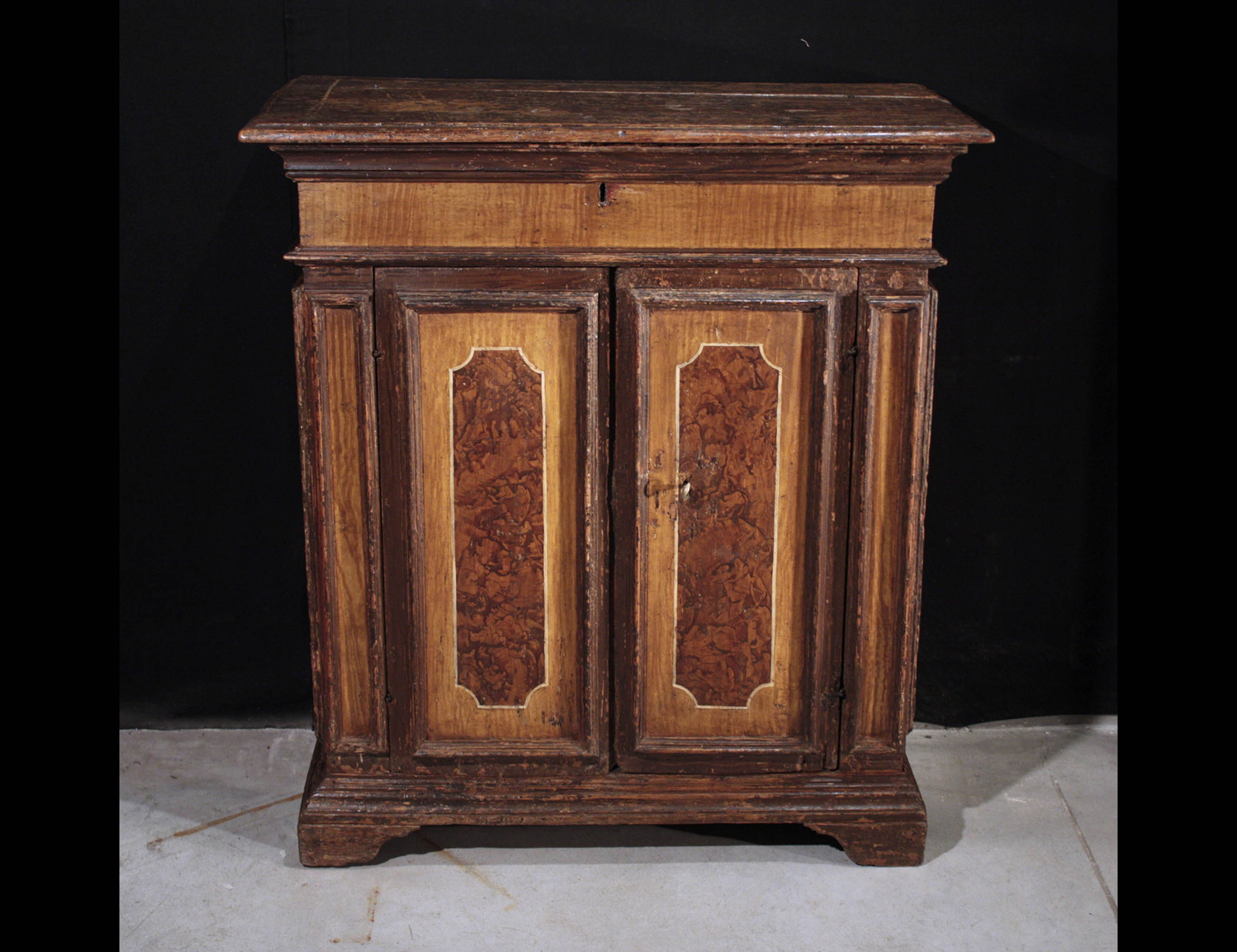 Credenza laccata